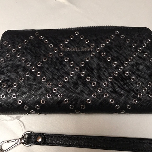 NEW Michael Kors black clutch cell tech friendly - Picture 1 of 4